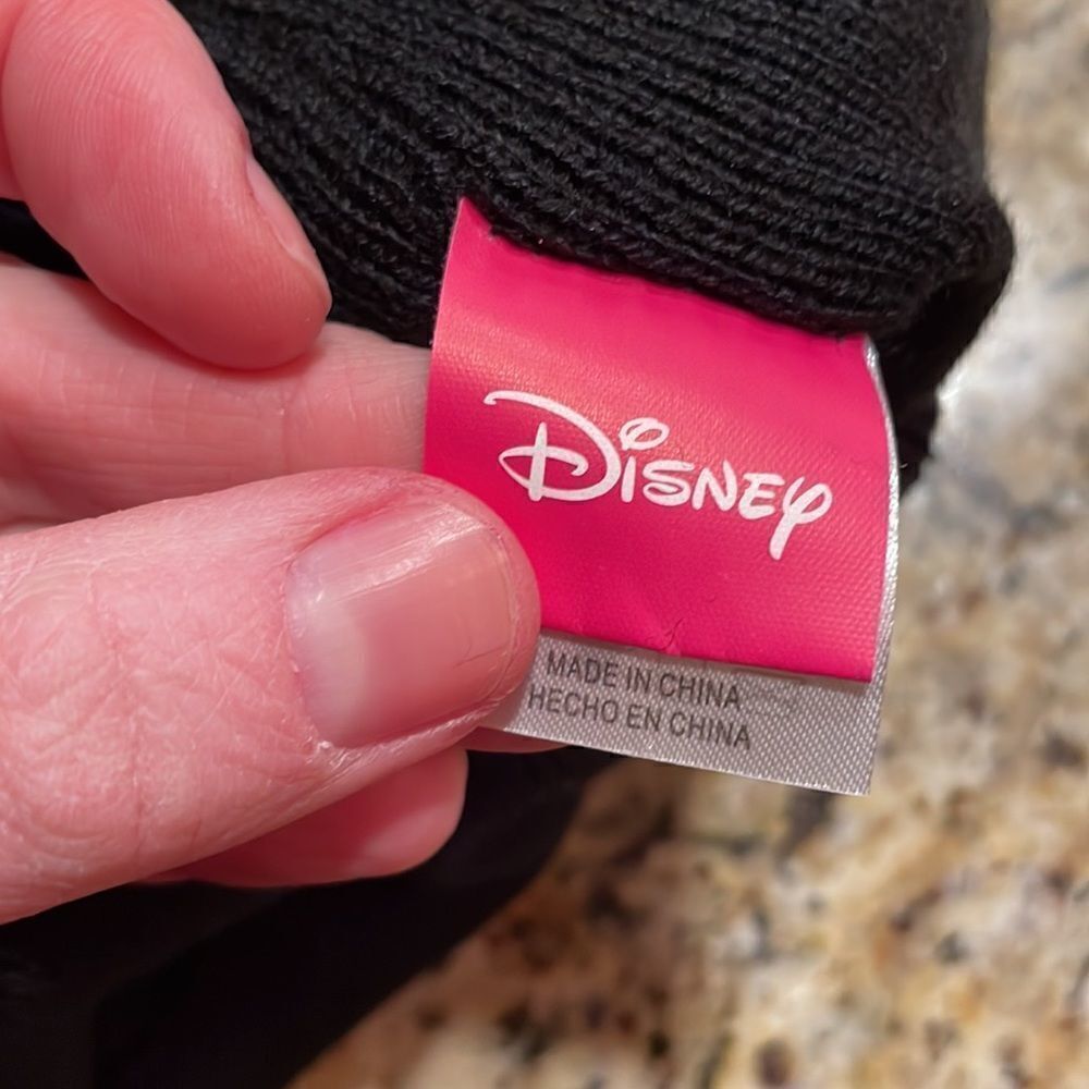 Disney Minnie Mouse Pom Pom hat - Picture 8 of 8